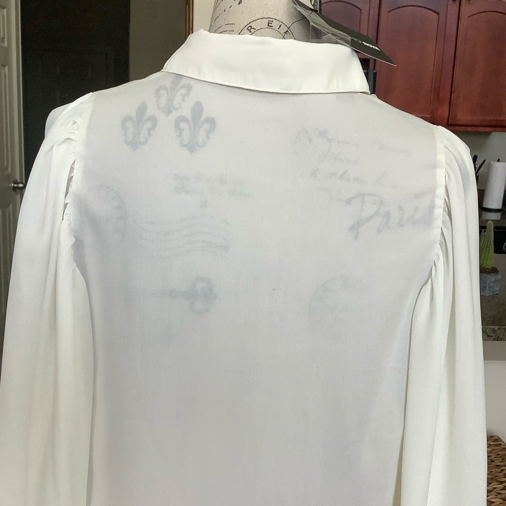 💎 Dramatic Sleeve Blouse 💎 - Picture 6 of 11